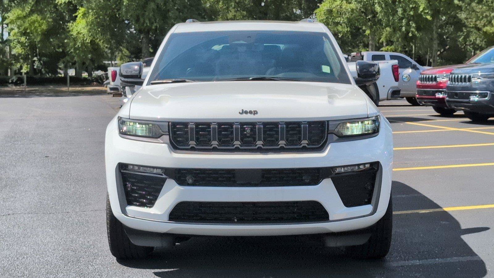 New 2026 Jeep Grand Cherokee L Limited AWD/4WD image 9