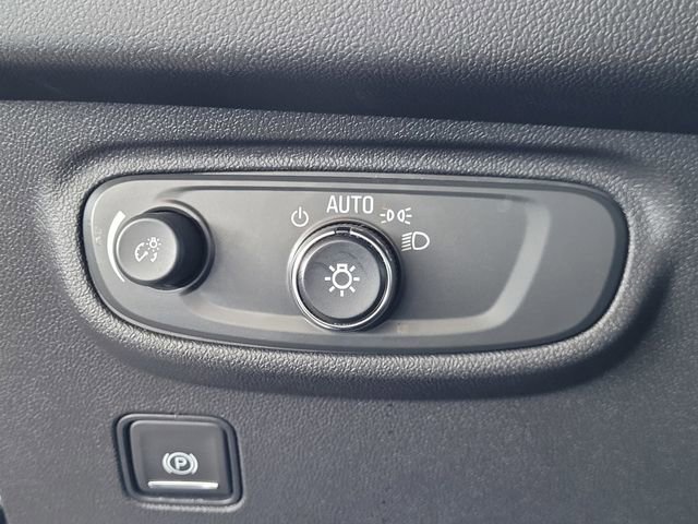 Used 2024 GMC Terrain SLE image 14