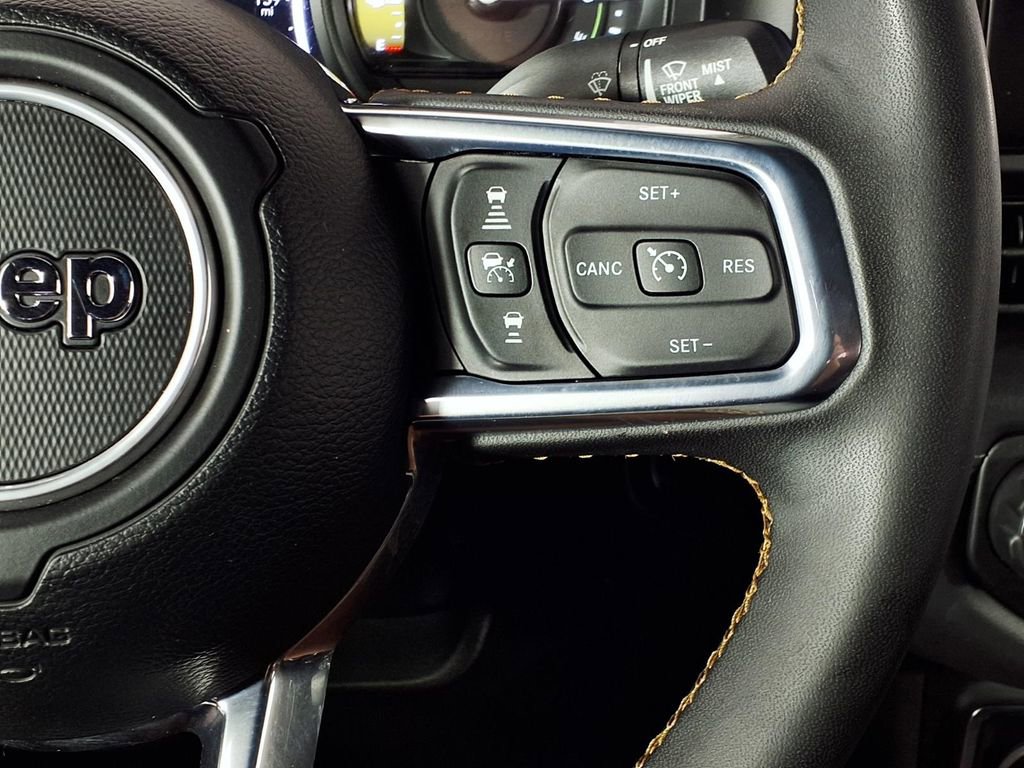 Used 2024 Jeep Wrangler Unlimited Sahara AWD/4WD image 22
