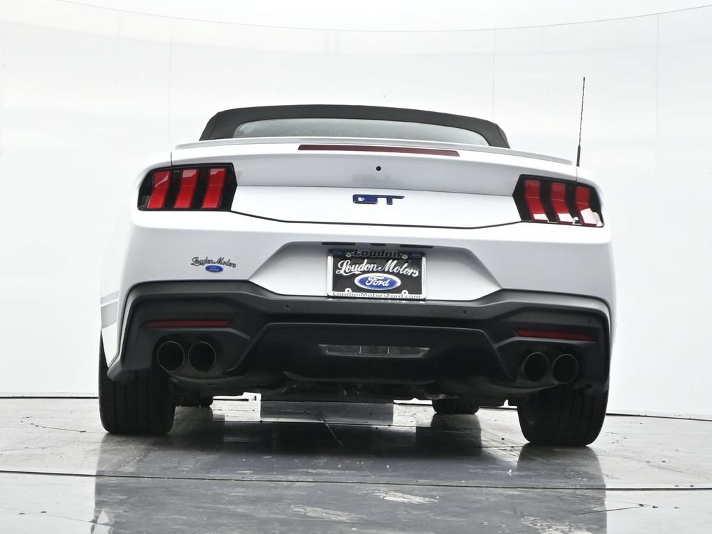 Used 2025 Ford Mustang GT Premium RWD image 42