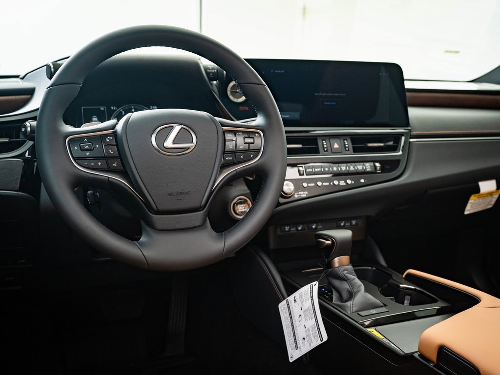 New 2025 Lexus ES 350 w/ Premium Package image 4