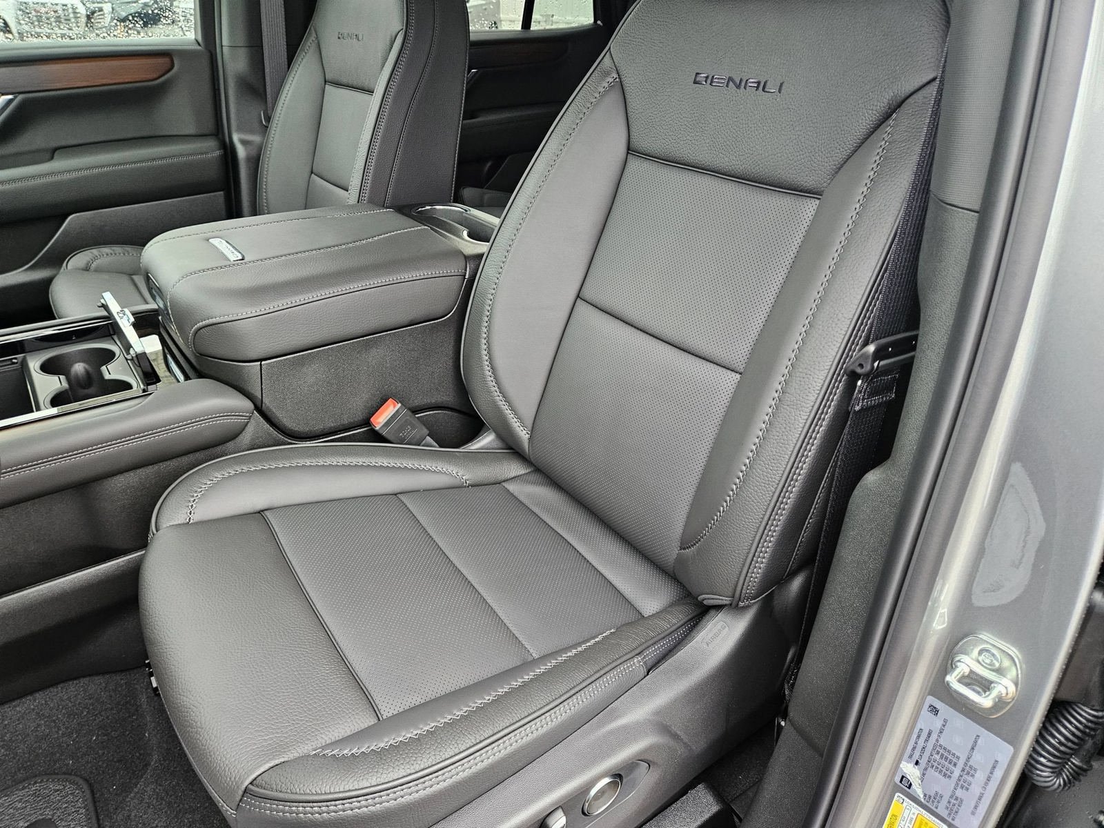 New 2026 GMC Yukon Denali AWD/4WD image 22