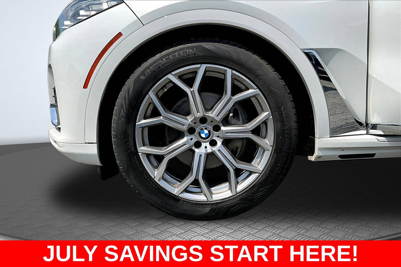 Used 2020 BMW X7 xDrive40i w/ Cold Weather Package AWD/4WD image 37
