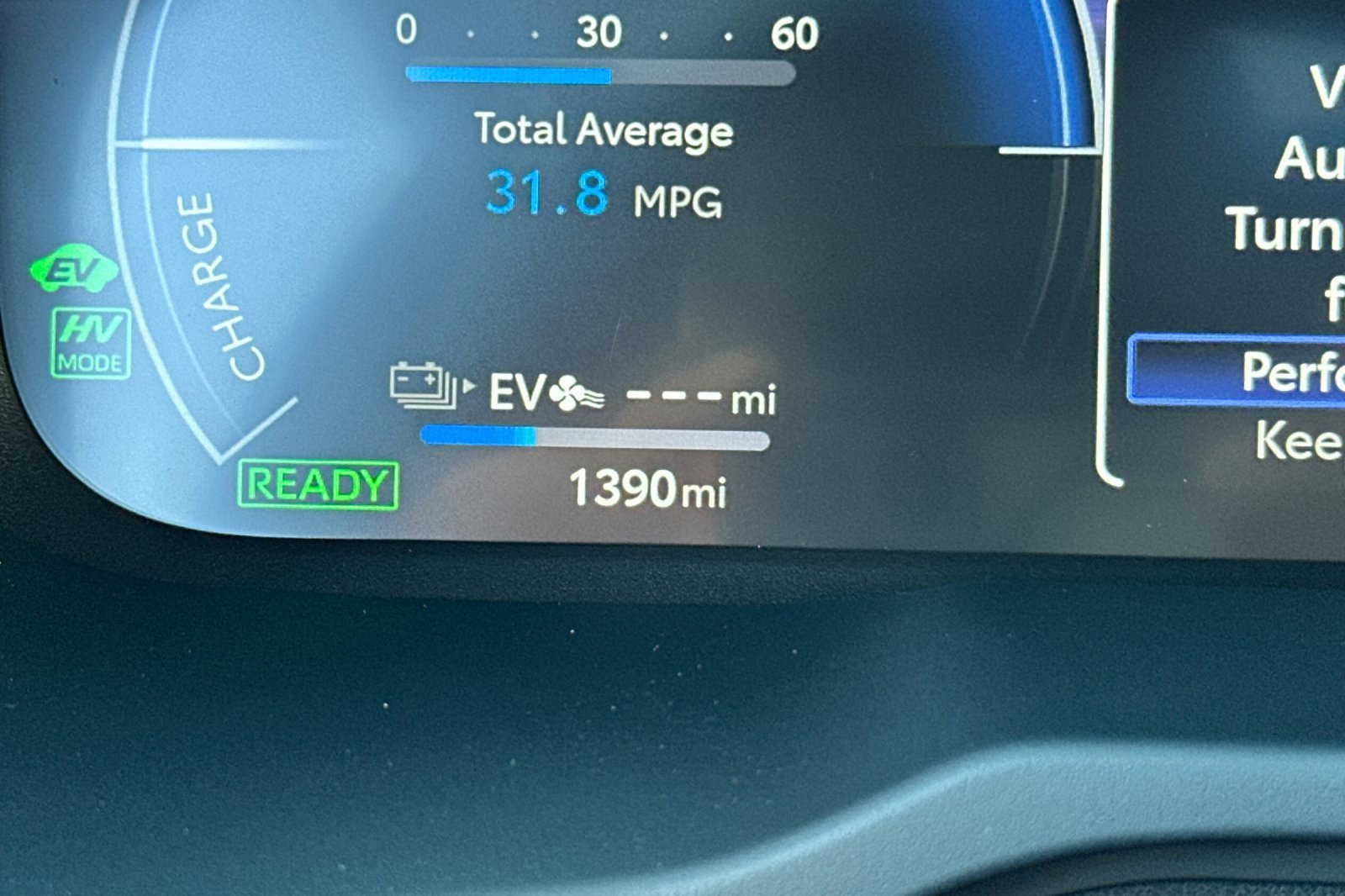 Certified 2025 Toyota RAV4 XSE image 30