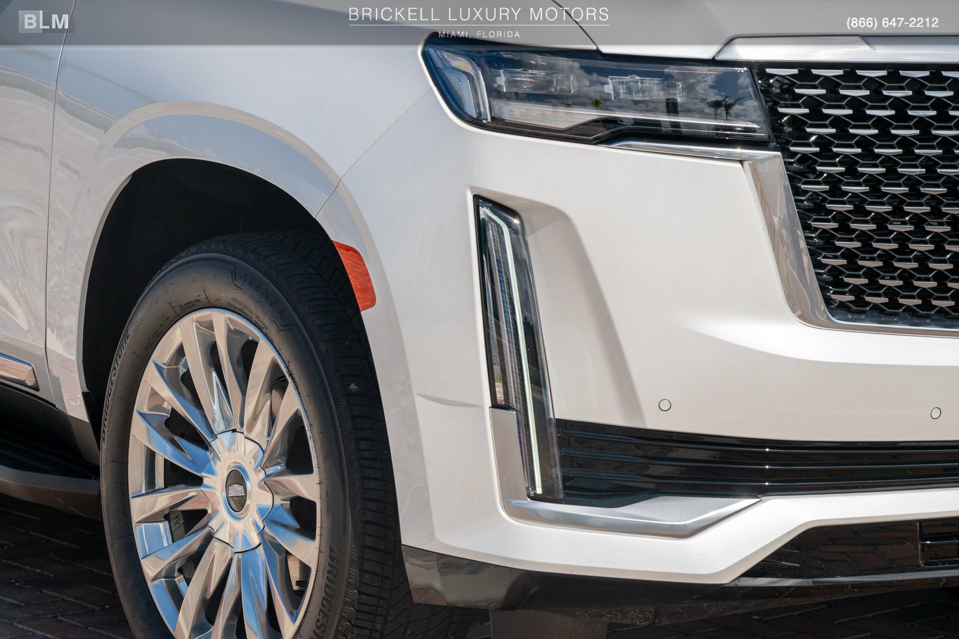 Used 2024 Cadillac Escalade ESV Luxury AWD/4WD image 59