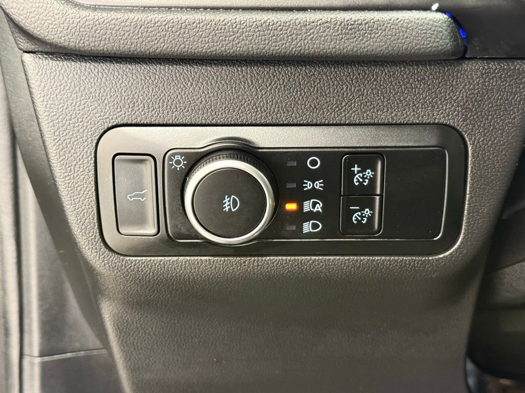 Used 2024 Ford Escape Platinum image 33