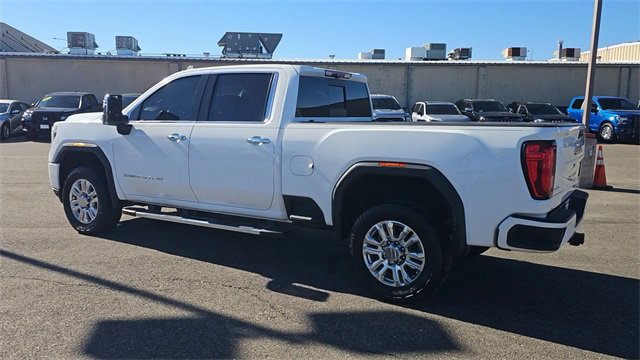Used 2022 GMC Sierra 3500 Denali w/ Technology Package image 6