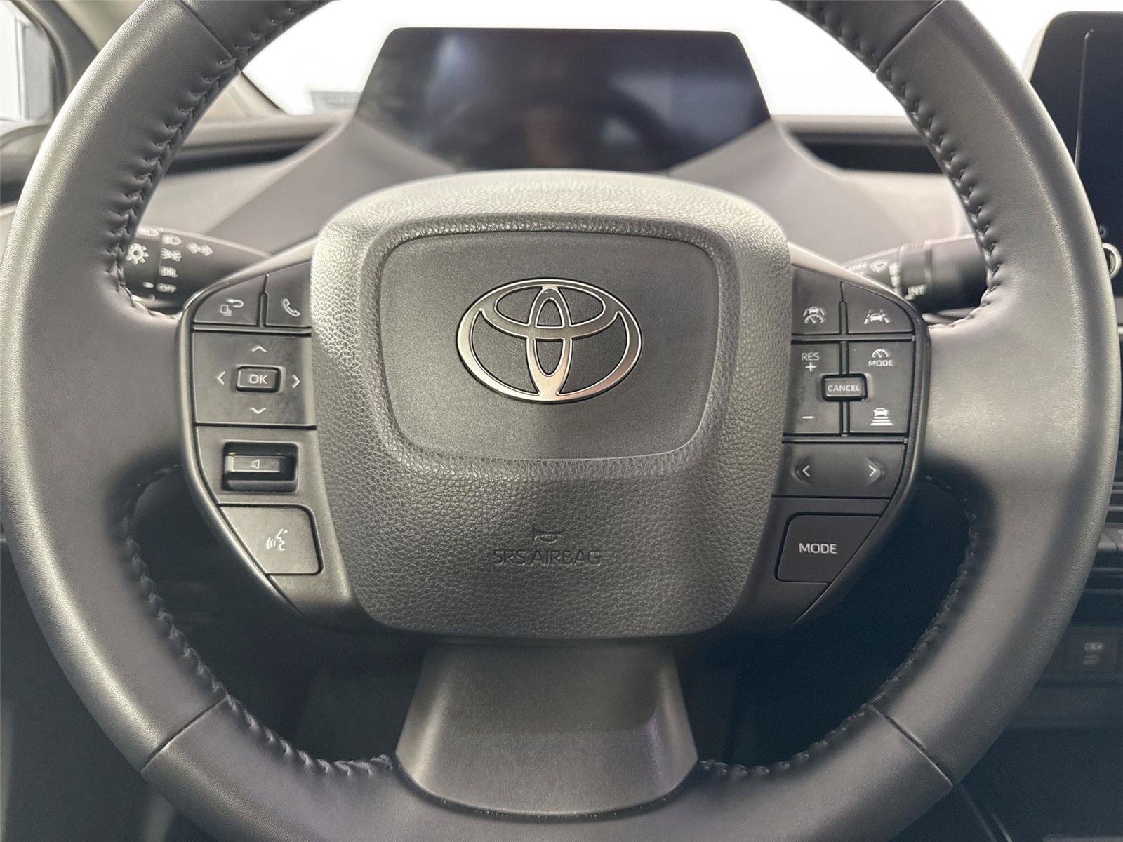 Certified 2023 Toyota Prius LE FWD image 16