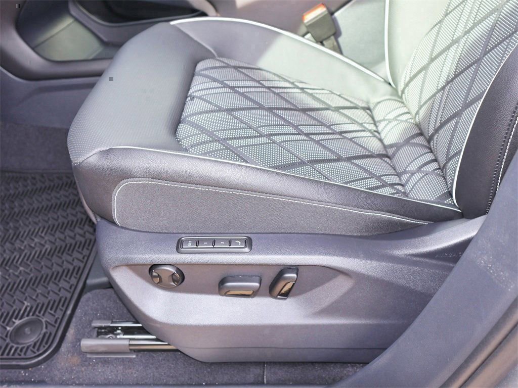 New 2026 Volkswagen Atlas SEL Premium R-Line image 14