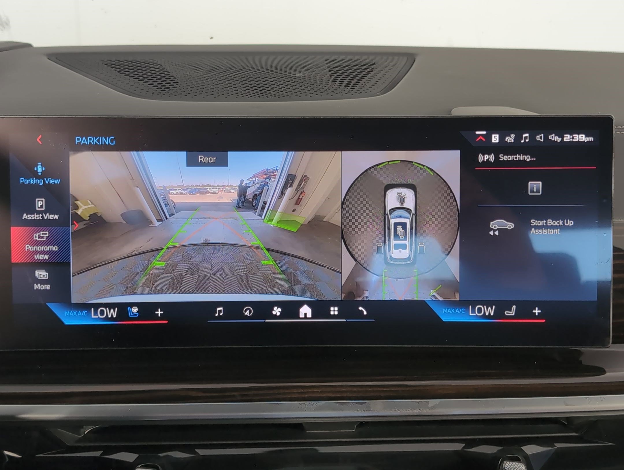 New 2026 BMW X7 M60i image 25