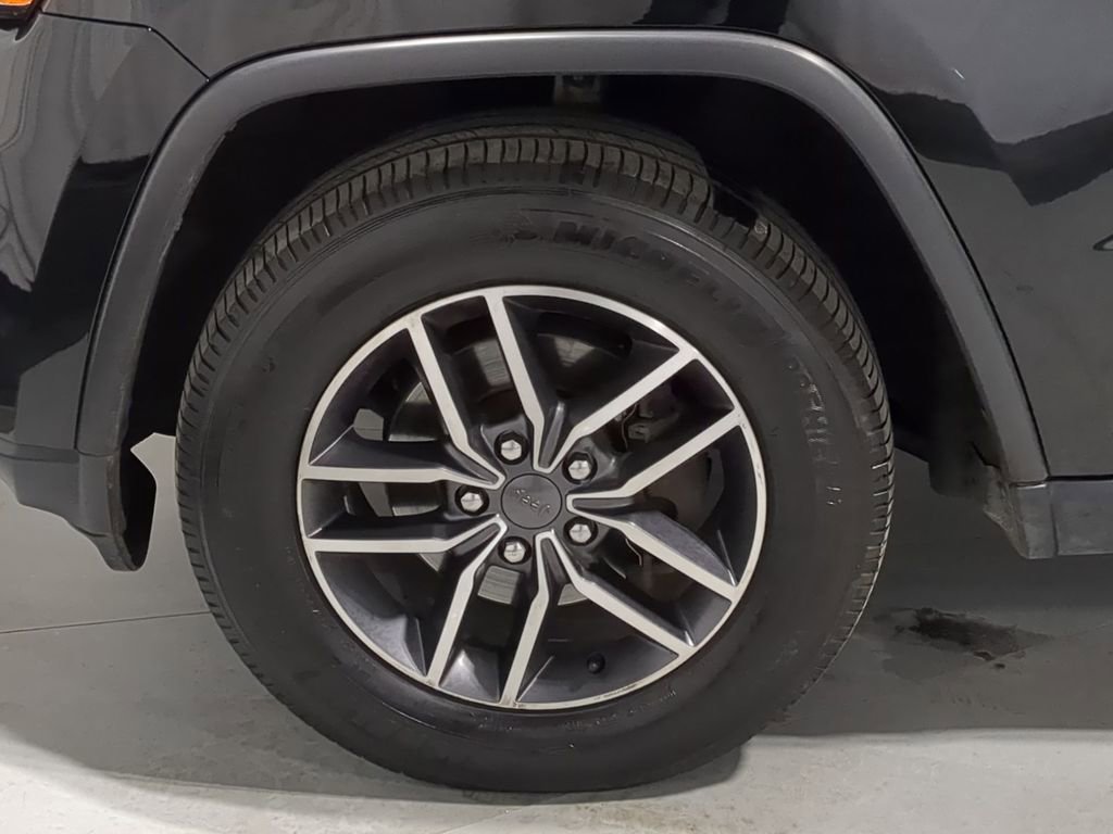 Used 2020 Jeep Grand Cherokee Limited image 27