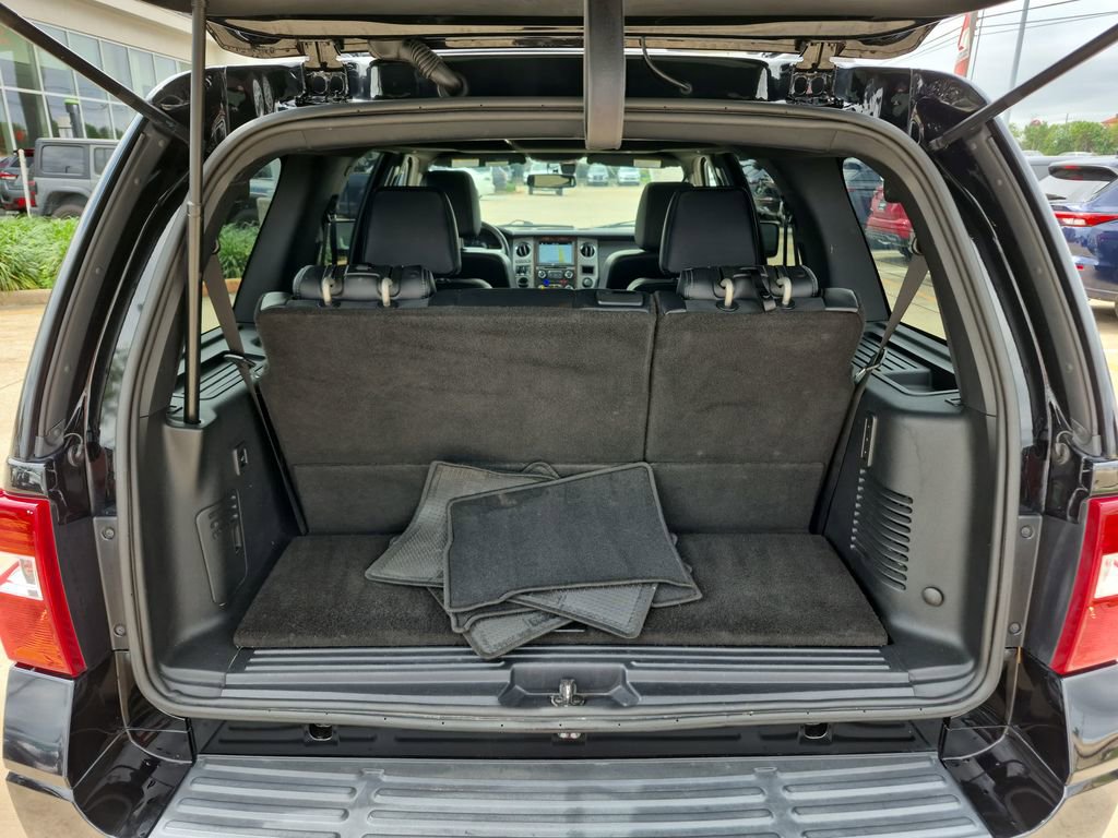 Used 2017 Ford Expedition Platinum RWD image 37