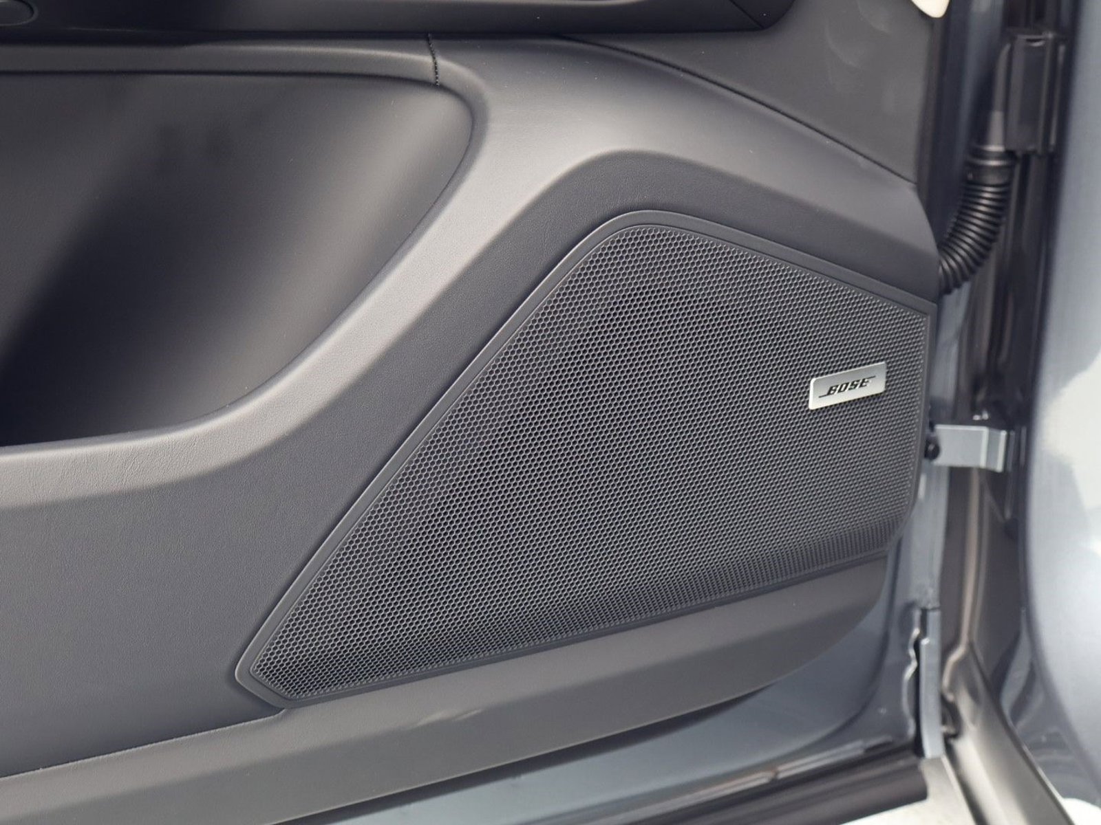New 2026 Porsche Cayenne Coupe AWD/4WD image 14
