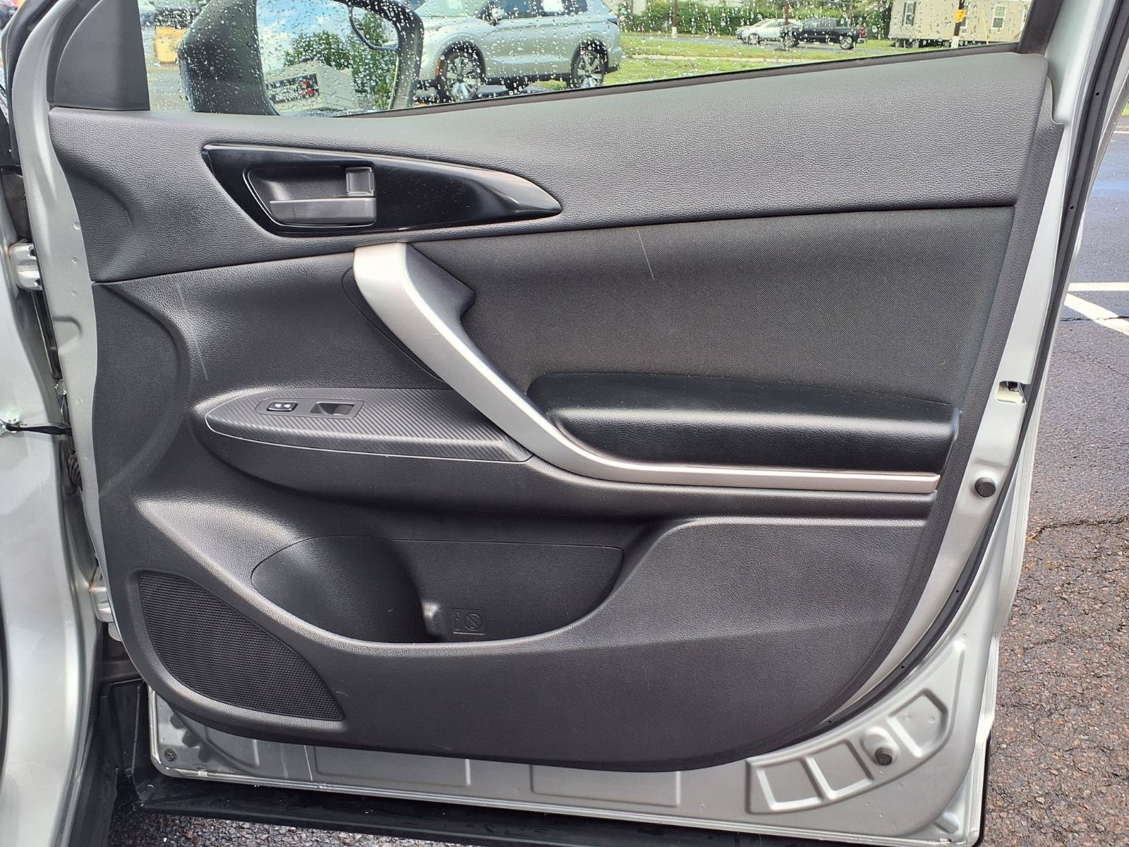 Used 2018 Mitsubishi Eclipse Cross LE AWD/4WD image 27