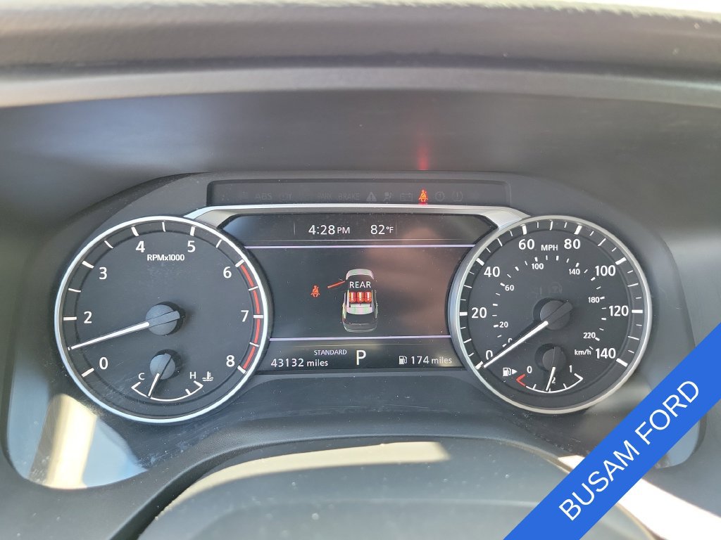 Used 2025 Nissan Rogue SV FWD image 24