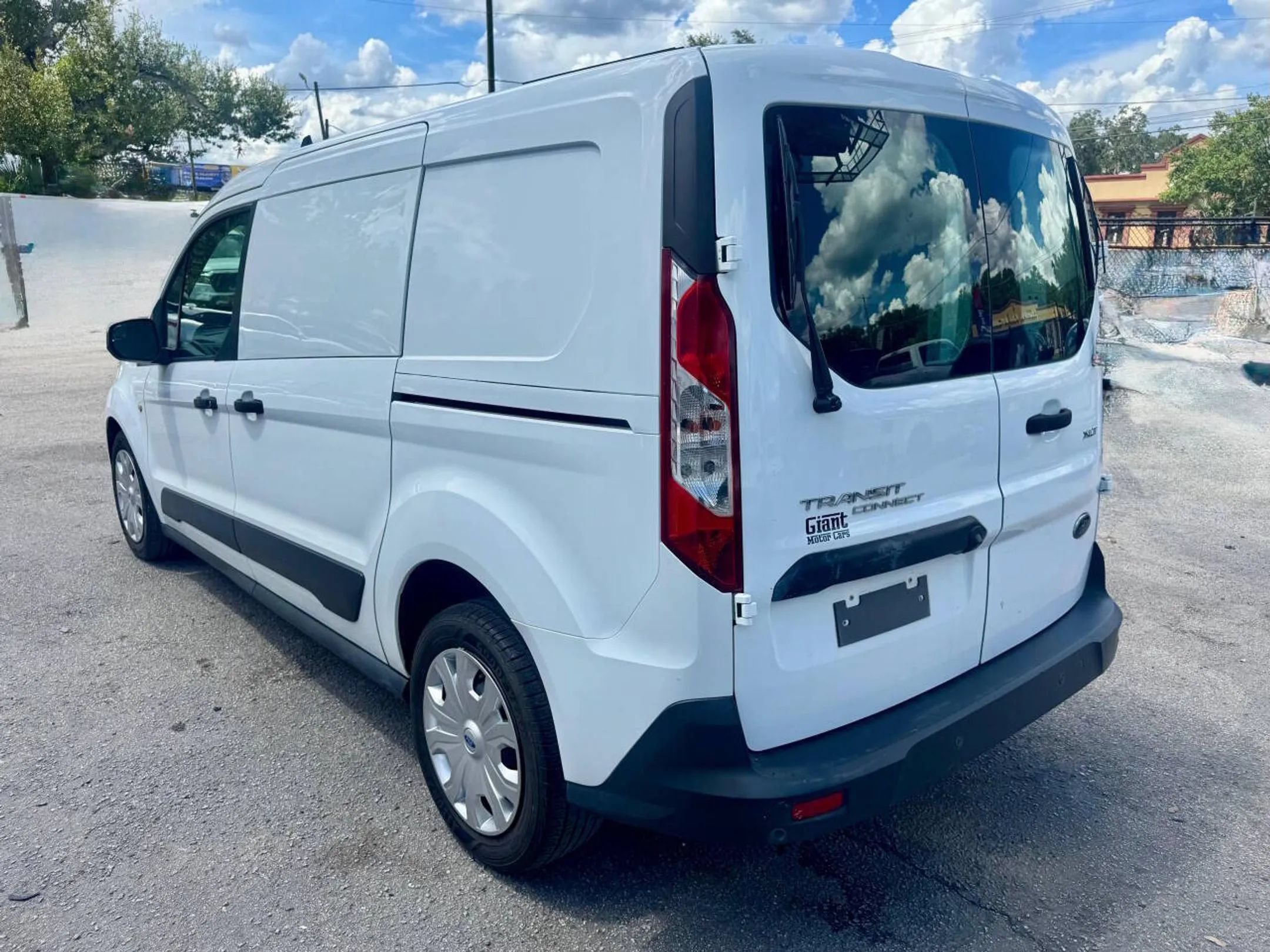 Used 2019 Ford Transit Connect XLT FWD image 12