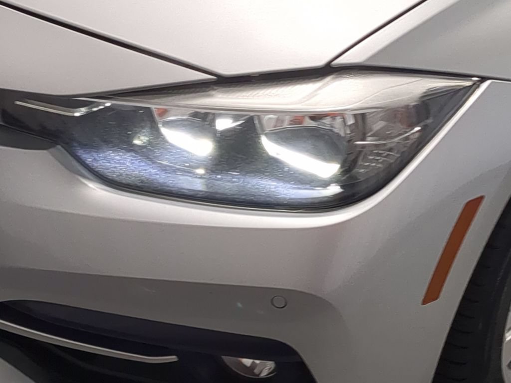 Used 2016 BMW 328i xDrive Sedan AWD/4WD image 14
