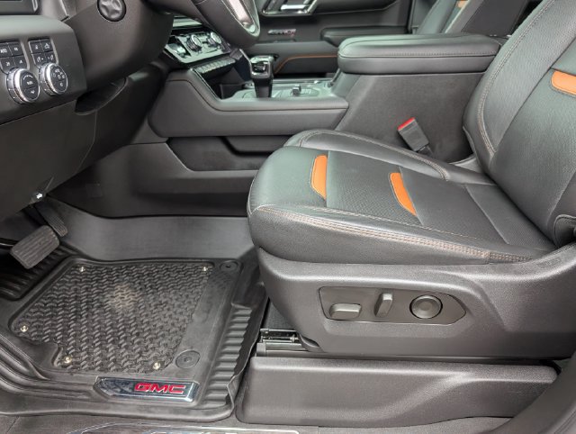 Used 2023 GMC Sierra 1500 AT4 AWD/4WD image 16