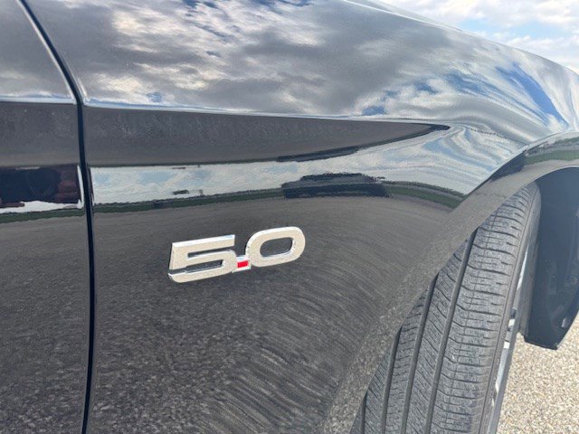 Used 2017 Ford Mustang GT Premium RWD image 36