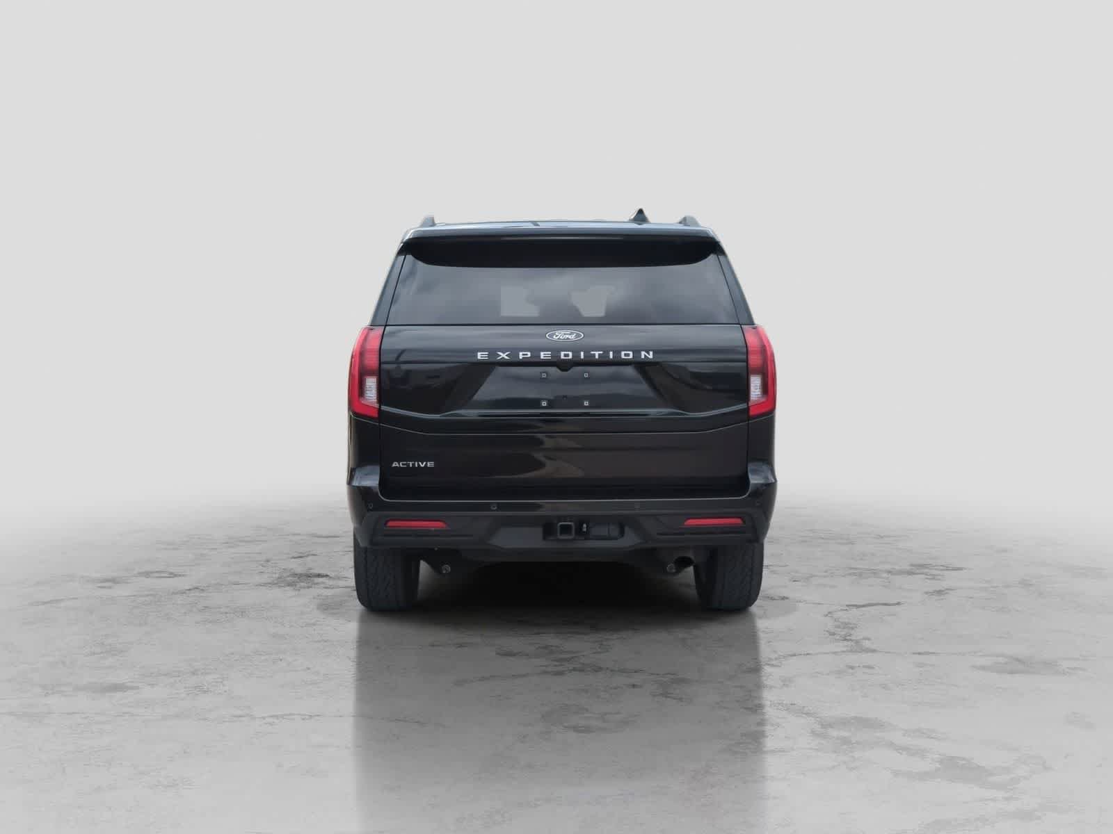 Used 2025 Ford Expedition Active AWD/4WD image 7