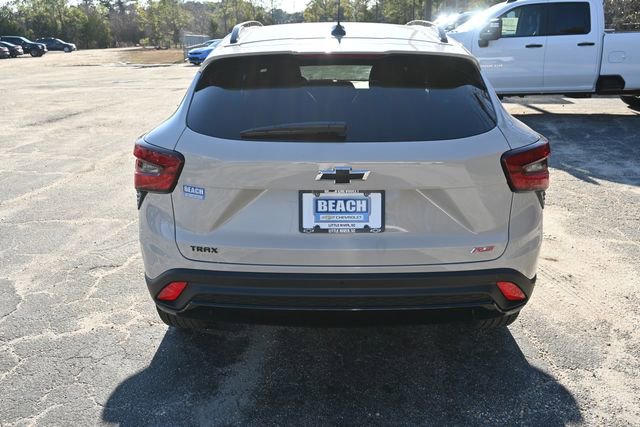 New 2026 Chevrolet Trax RS w/ Sunroof Package image 4