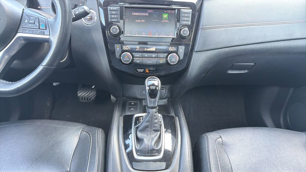 Used 2019 Nissan Rogue SL w/ Premium Package image 8