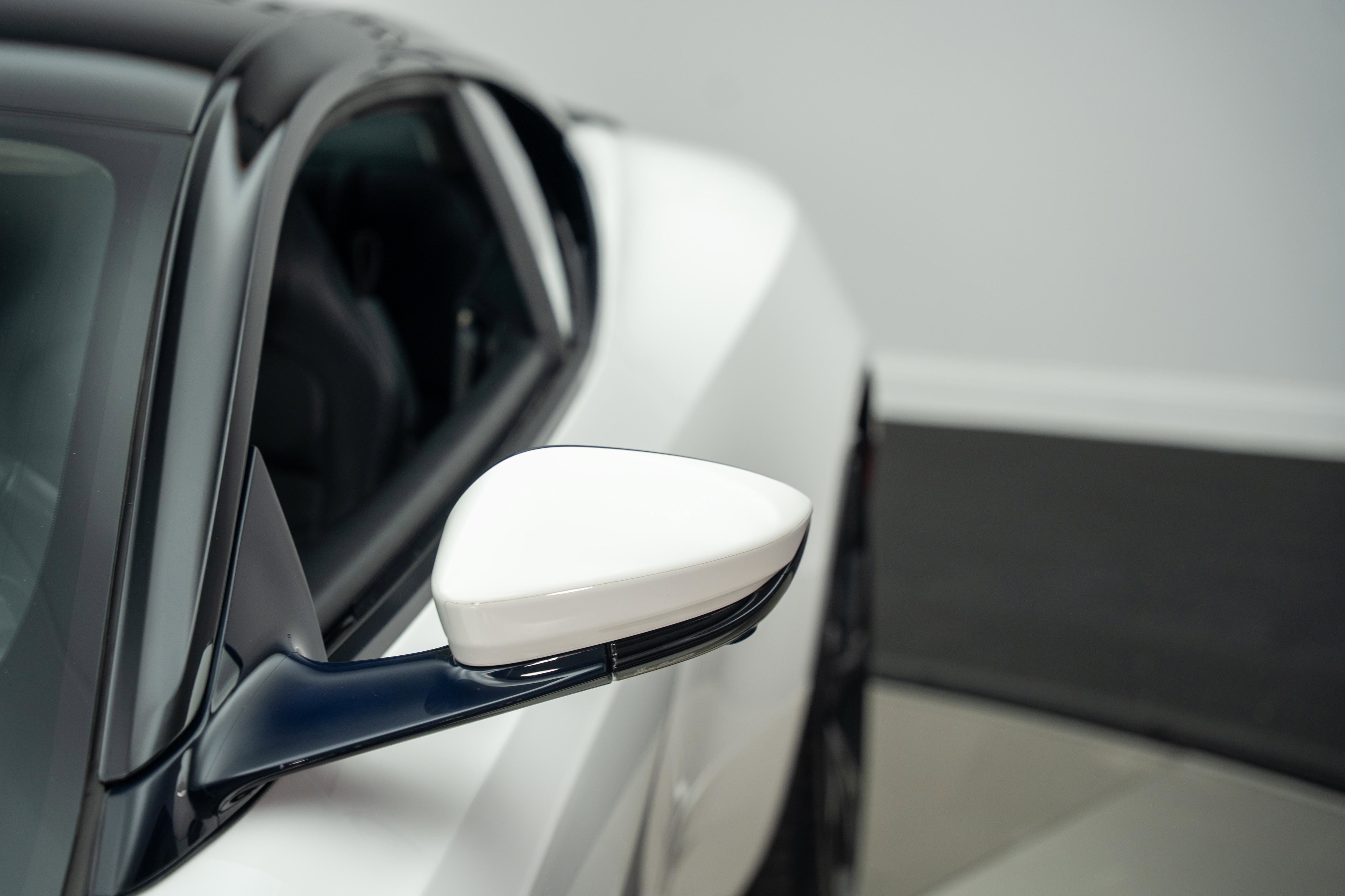 Used 2019 Aston Martin DBS Superleggera RWD image 25