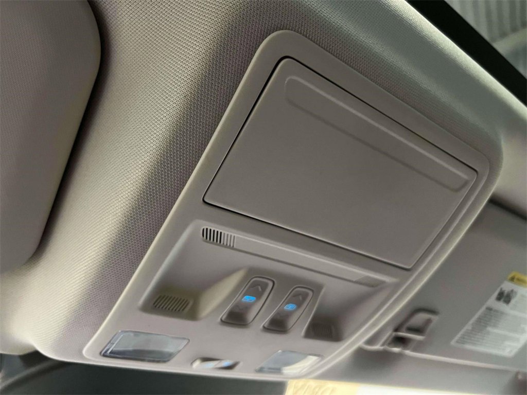 Used 2022 Ford Escape SEL w/ Technology Package image 34