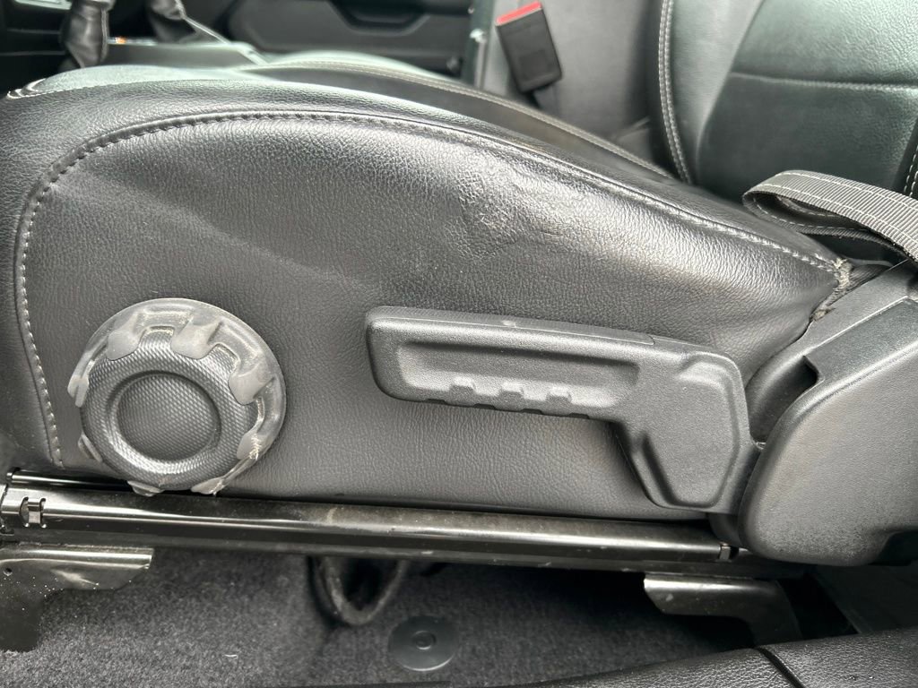 Used 2023 Jeep Wrangler Unlimited Sahara w/ Cold Weather Group image 13