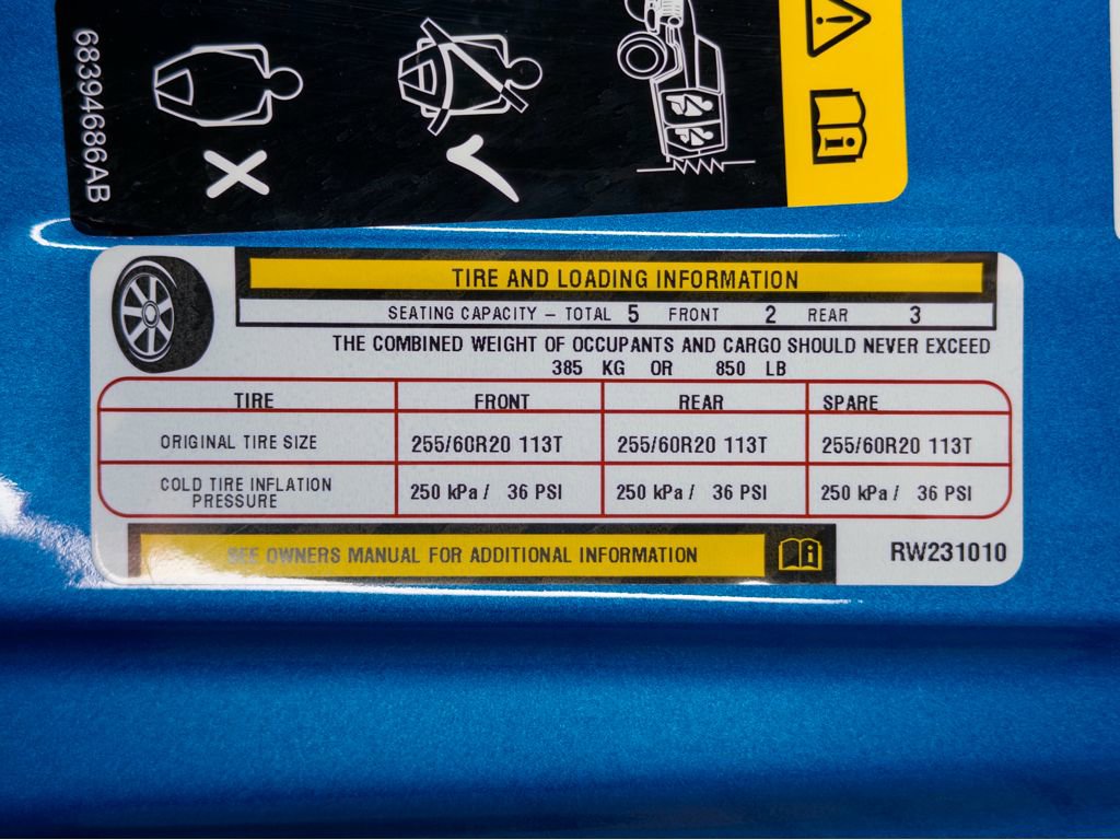 Used 2024 Jeep Wrangler Sahara image 29