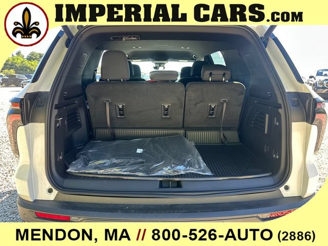 New 2026 Chevrolet Traverse LT w/ Midnight/Sport Edition FWD image 11