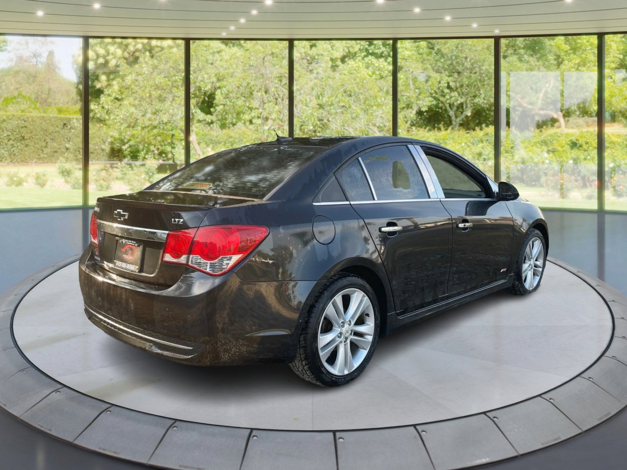 Used 2012 Chevrolet Cruze LTZ w/ RS Package image 5