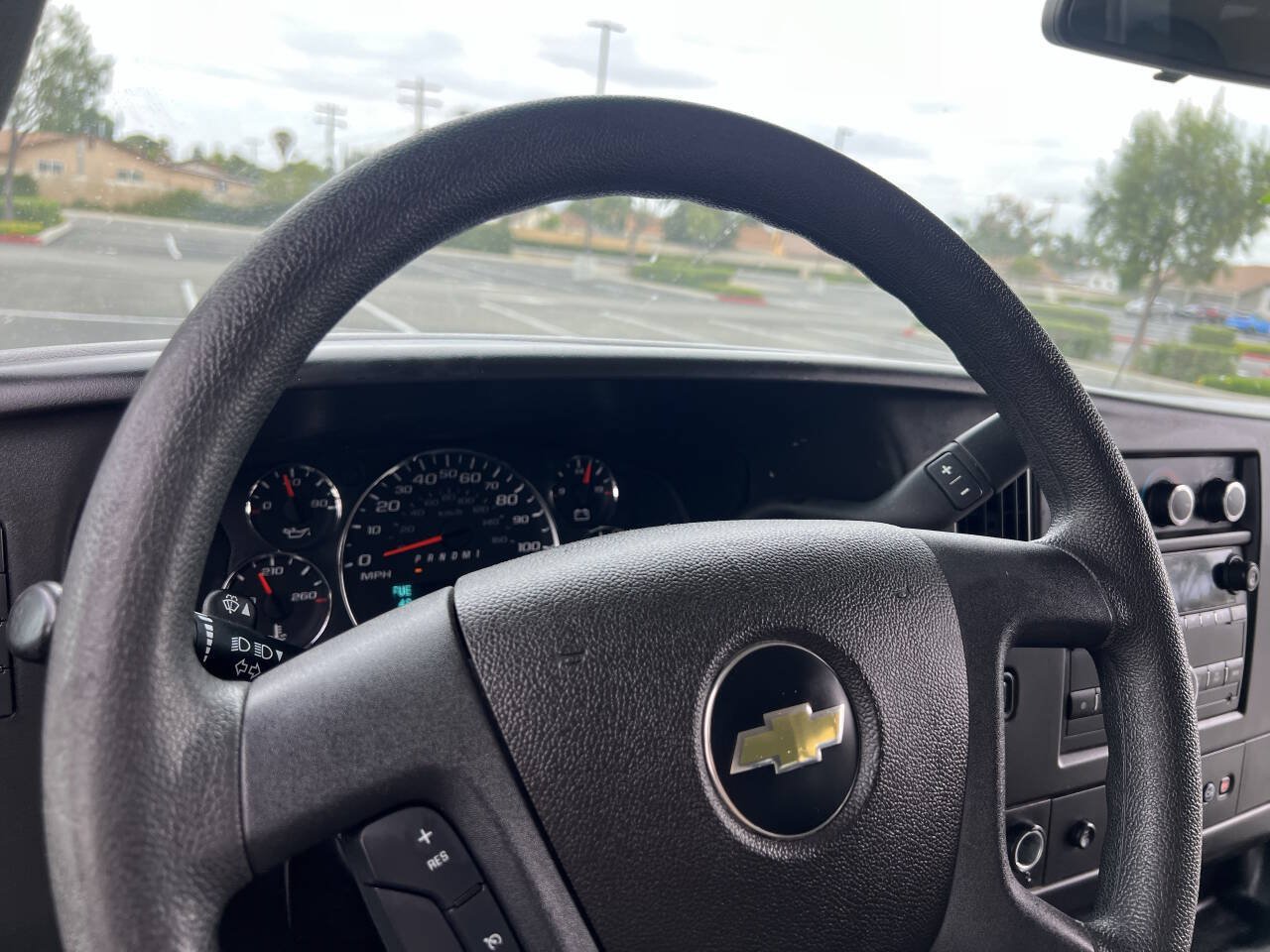 Used 2018 Chevrolet Express 3500 LT w/ LT Preferred Equipment Group RWD image 32