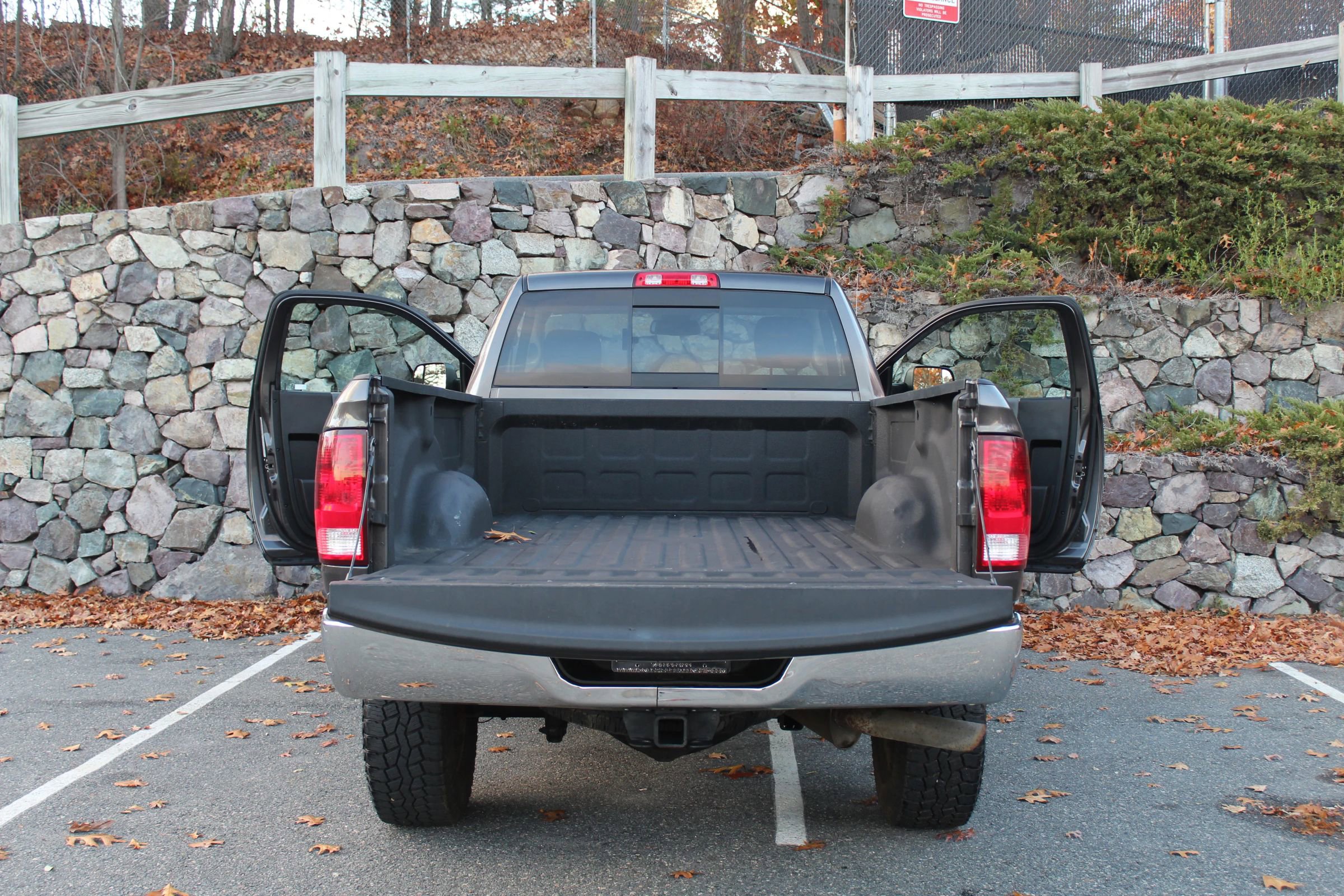 Used 2017 RAM 3500 Tradesman w/ Chrome Appearance Group image 10