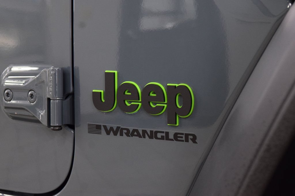 Used 2024 Jeep Wrangler Unlimited Rubicon w/ Safety Group AWD/4WD image 14