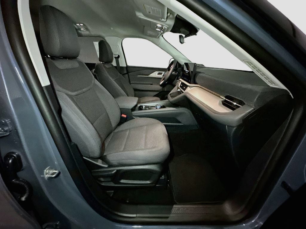New 2026 Ford Explorer Active AWD/4WD image 36