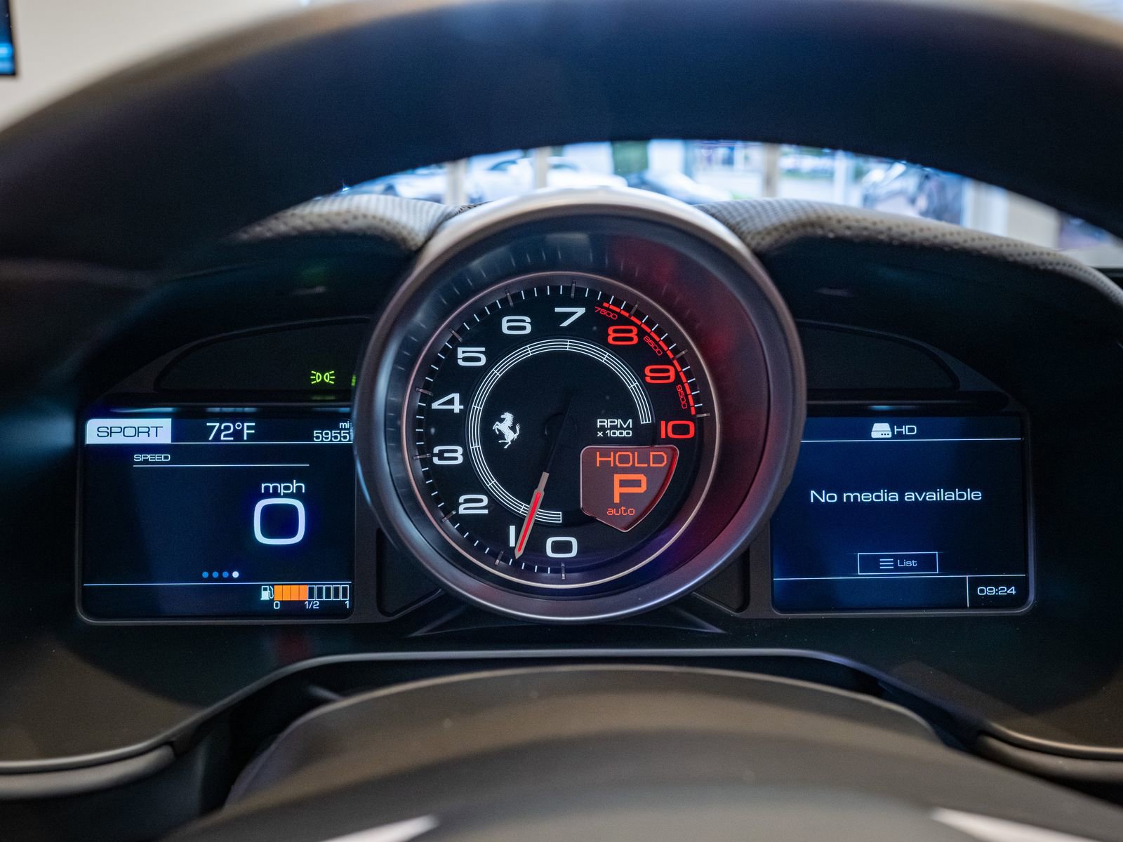 Used 2019 Ferrari Portofino RWD image 13