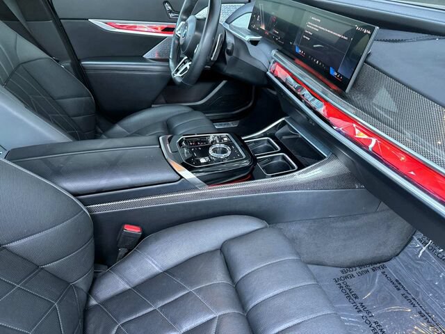 Used 2023 BMW 760i xDrive w/ Executive Package AWD/4WD image 17