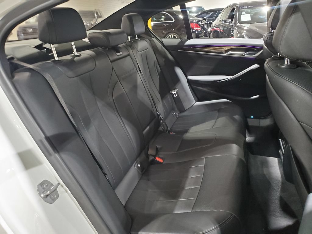 Used 2021 BMW 530e w/ Parking Assistance Package RWD image 22