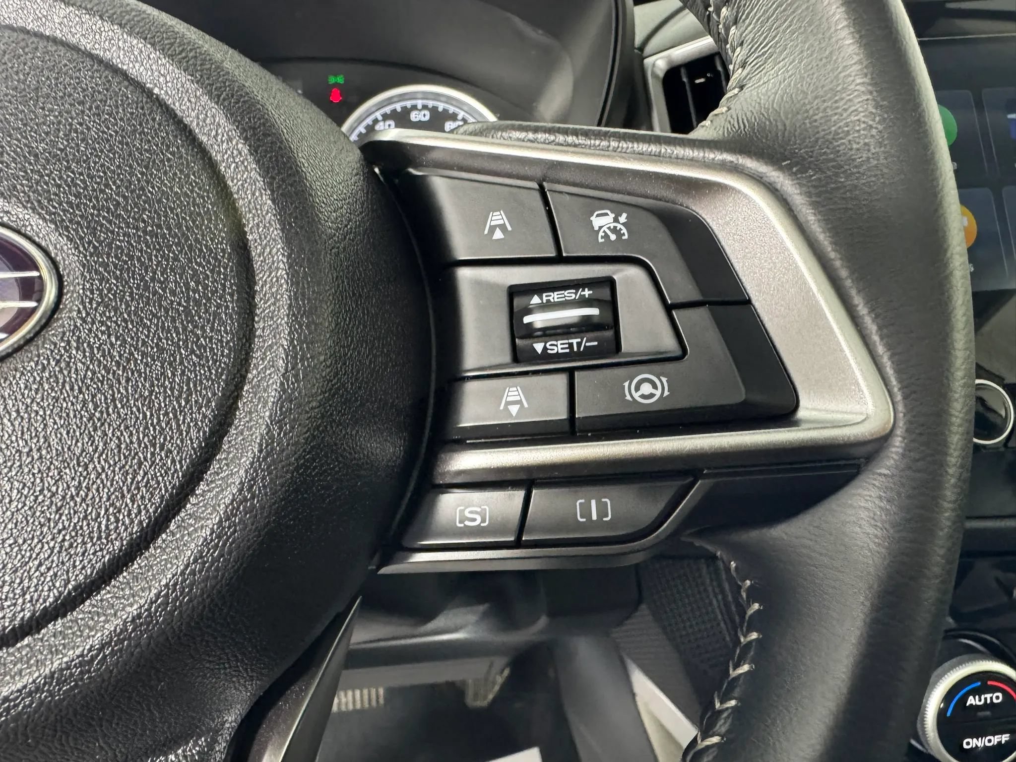 Used 2024 Subaru Forester Limited AWD/4WD image 16