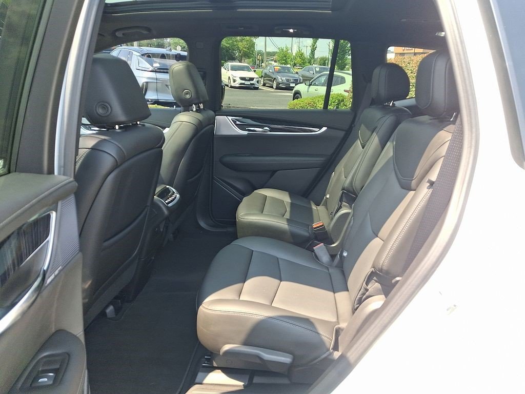 Certified 2024 Cadillac XT6 Premium Luxury w/ Technology Package AWD/4WD image 10