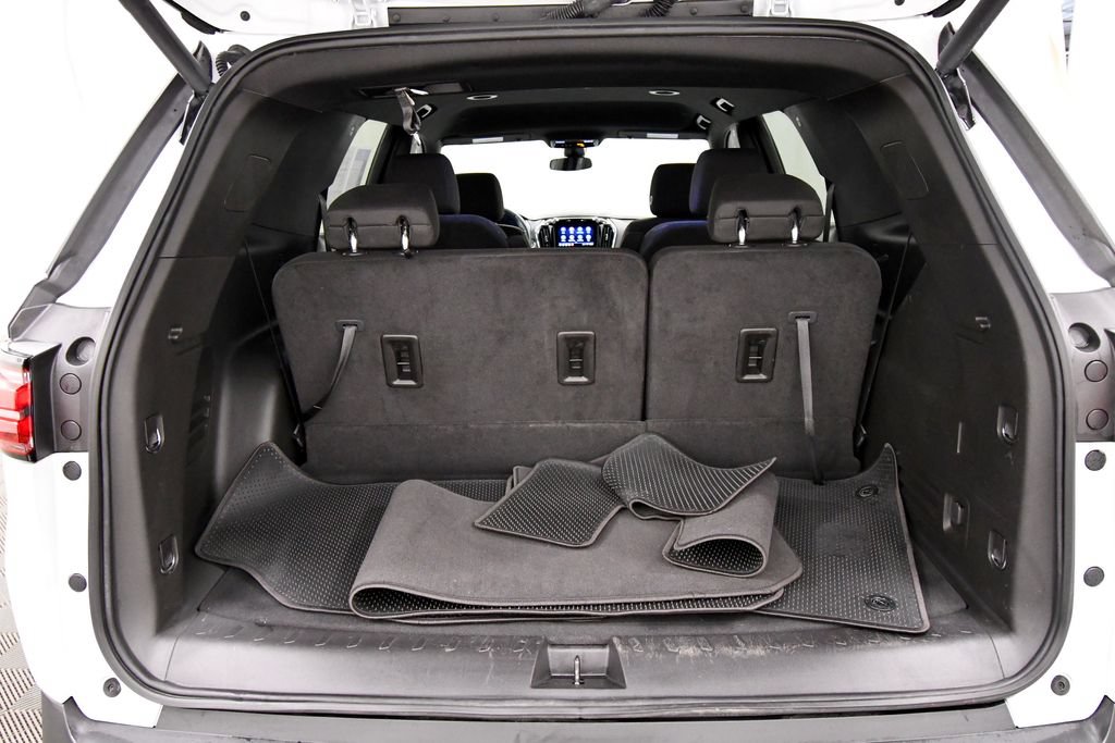 Used 2023 Chevrolet Traverse LT AWD/4WD image 7
