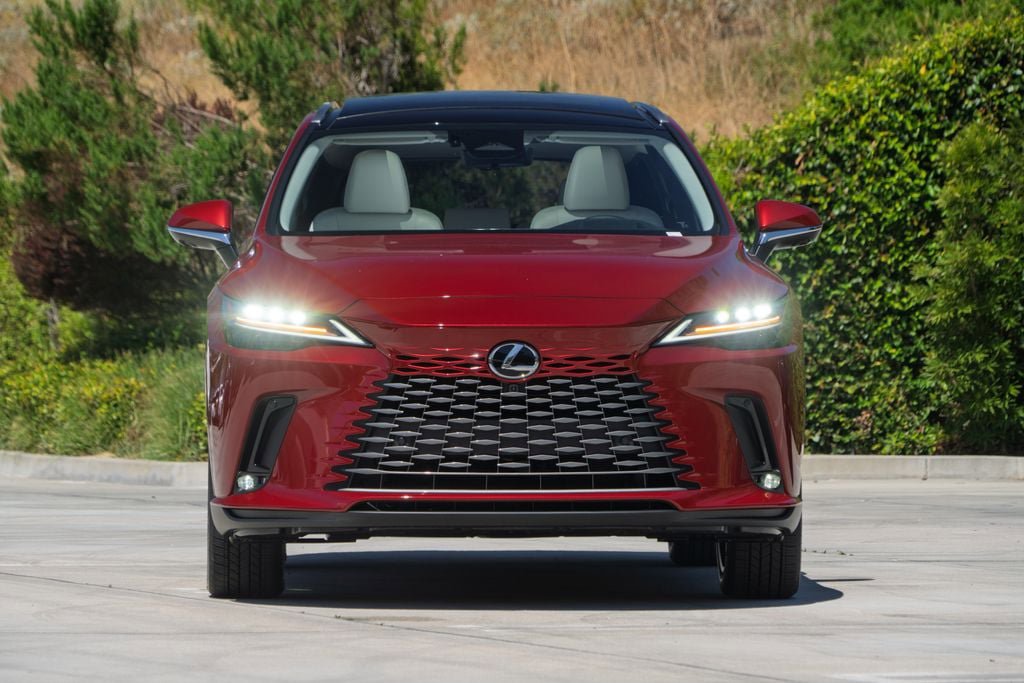 New 2026 Lexus RX 450h Luxury image 4