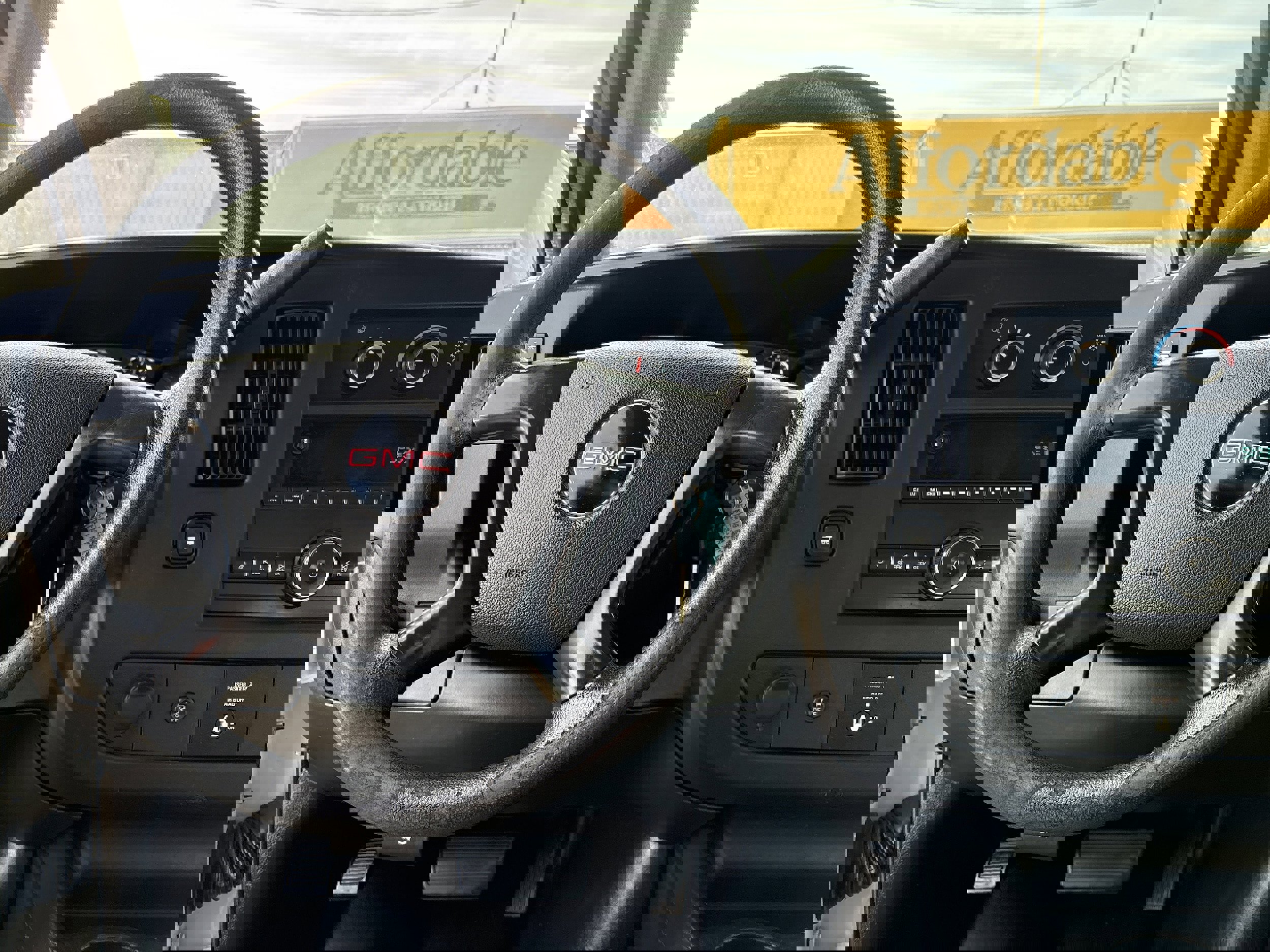 Used 2015 GMC Savana 3500 Extended image 9