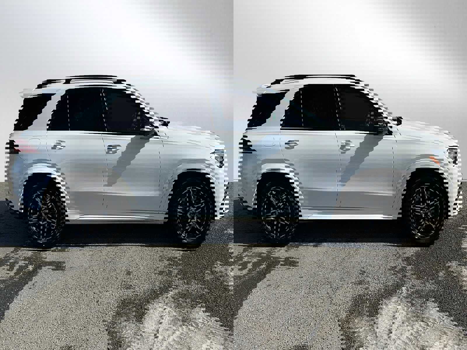 Used 2026 Mercedes-Benz GLE 350 4MATIC image 2