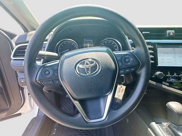 Used 2018 Toyota Camry LE FWD image 15