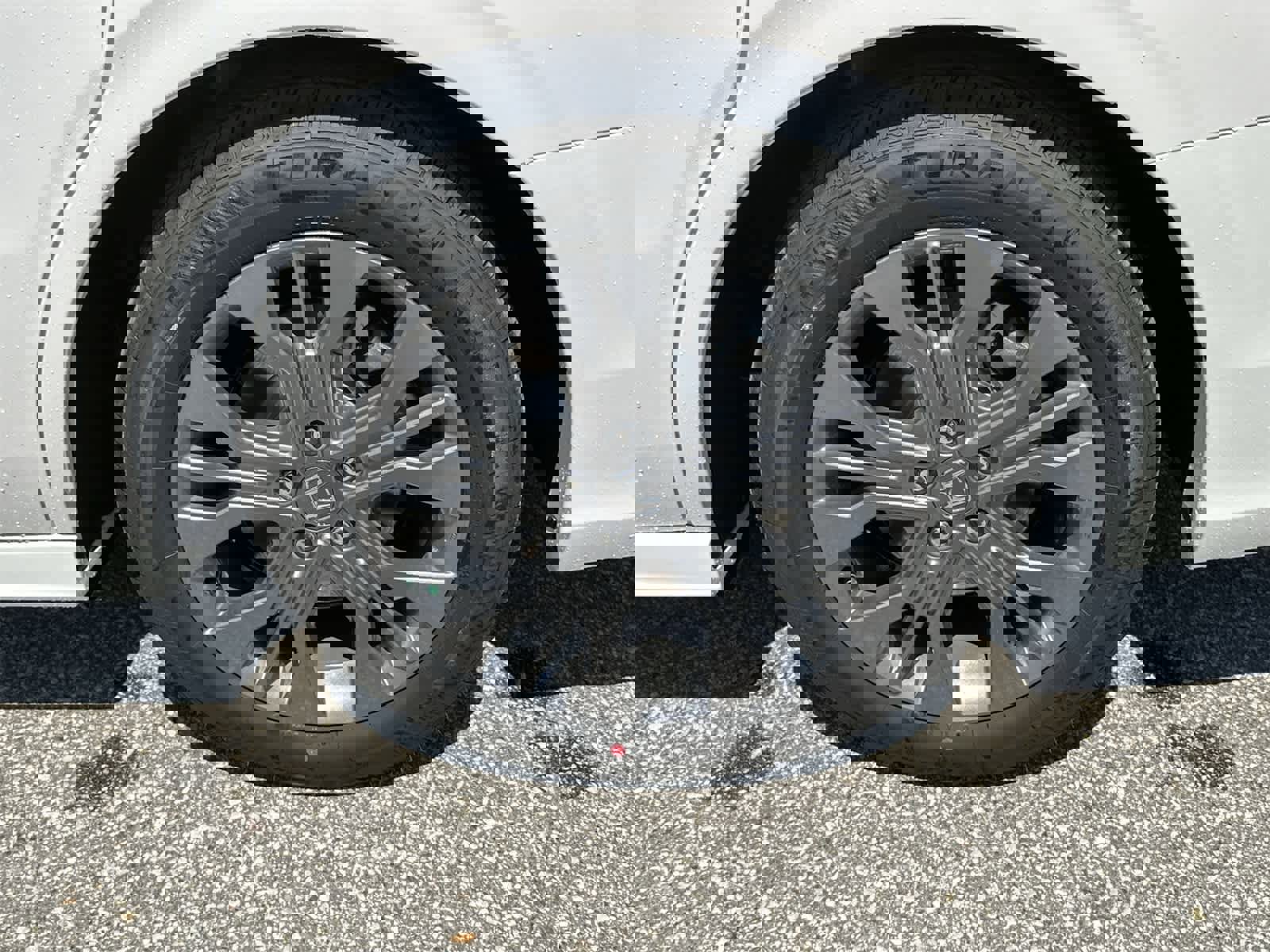 New 2026 Honda Odyssey Touring image 12