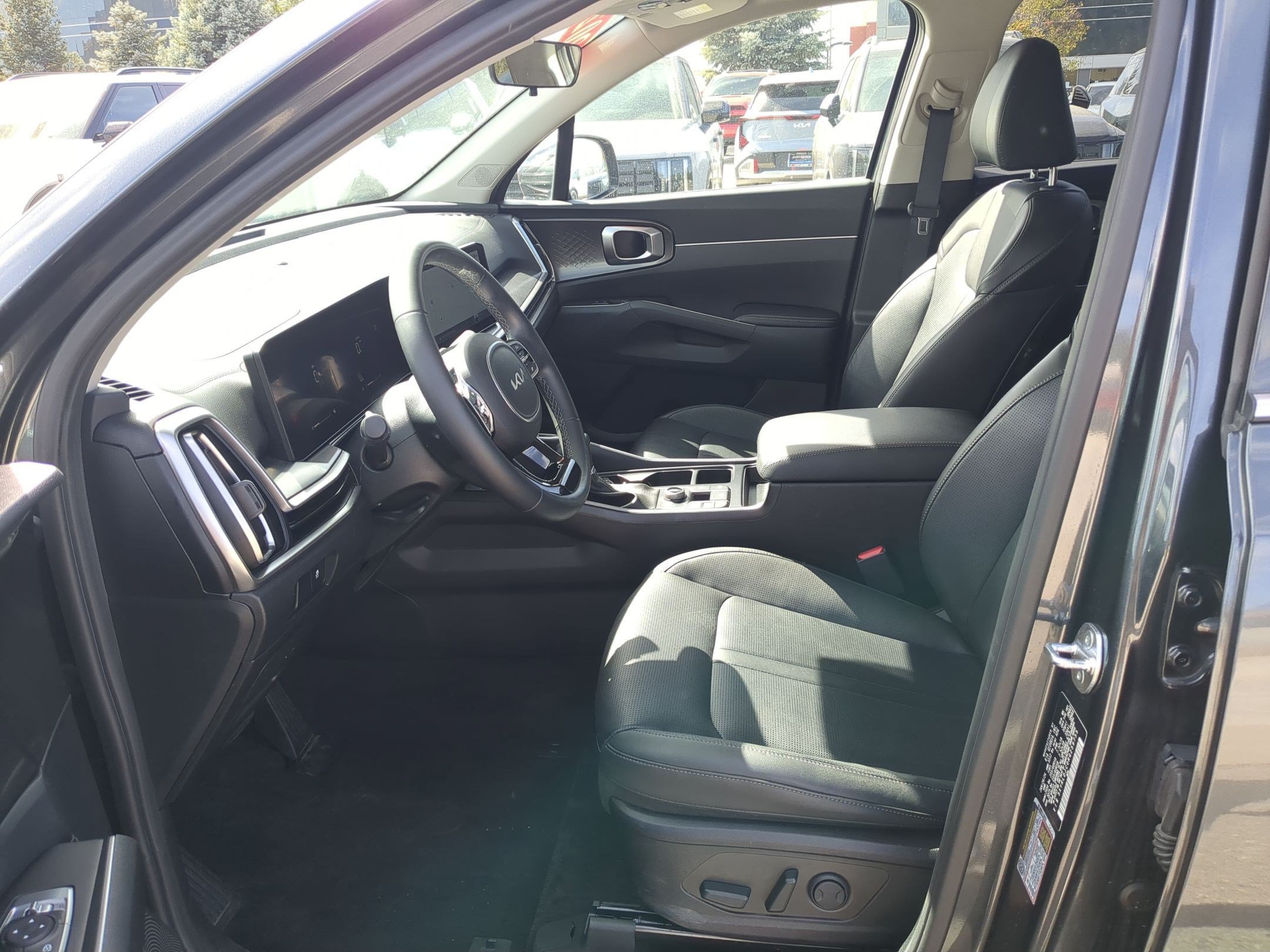 Used 2024 Kia Sorento S w/ Panoramic Sunroof Package AWD/4WD image 25