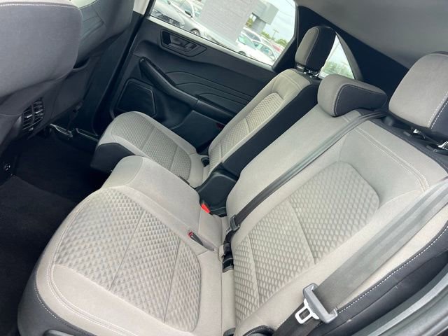 Used 2022 Ford Escape SE image 33