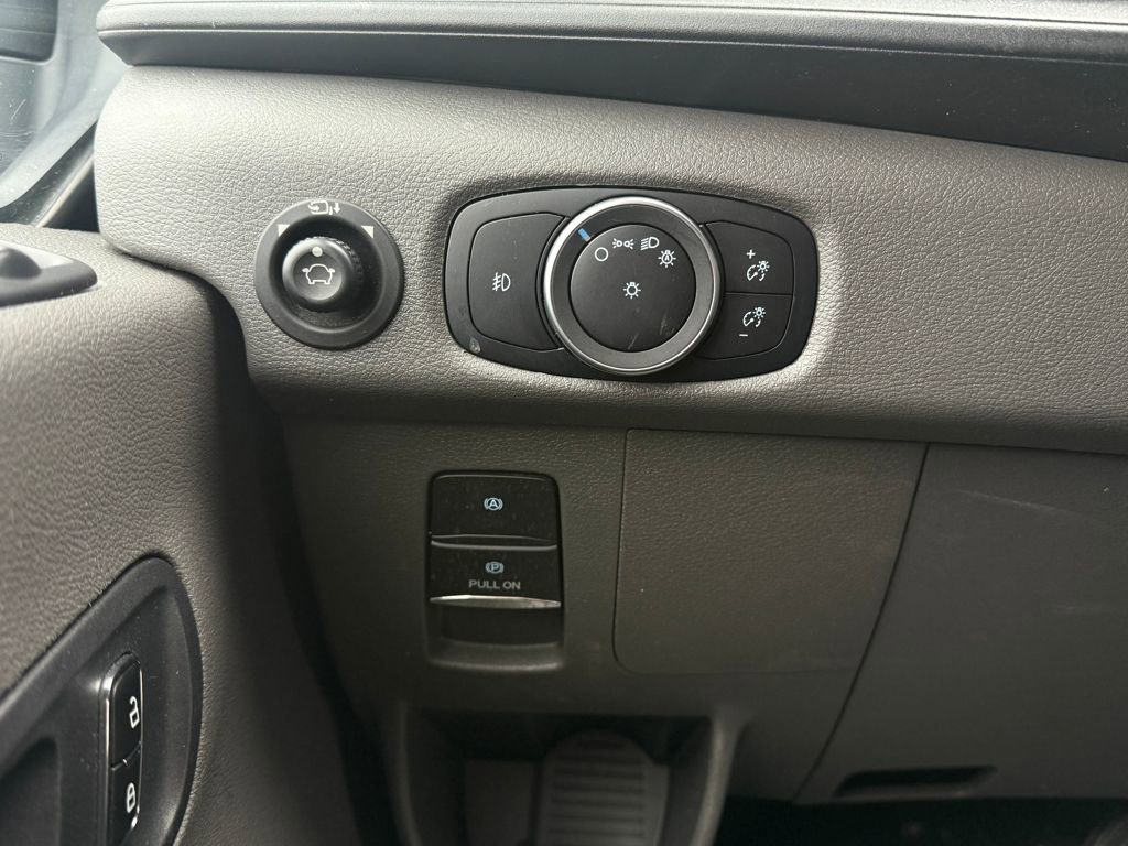 Used 2023 Ford Transit 350 XLT image 4